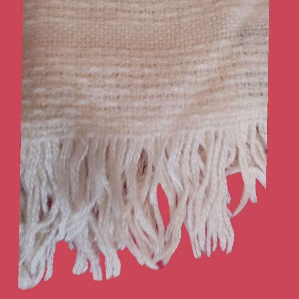 Faribo Vintafte Throw Blanket Fringe Cream 50x48 - Picture 3 of 6